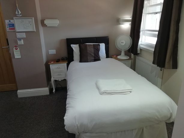 Imagen de la habitación del Hotel The Queen Phillippa. Foto 5