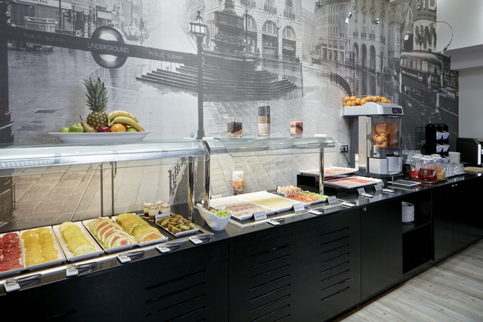 Imagen del bar/restaurante del Hotel The Queen's Gate. Foto 5