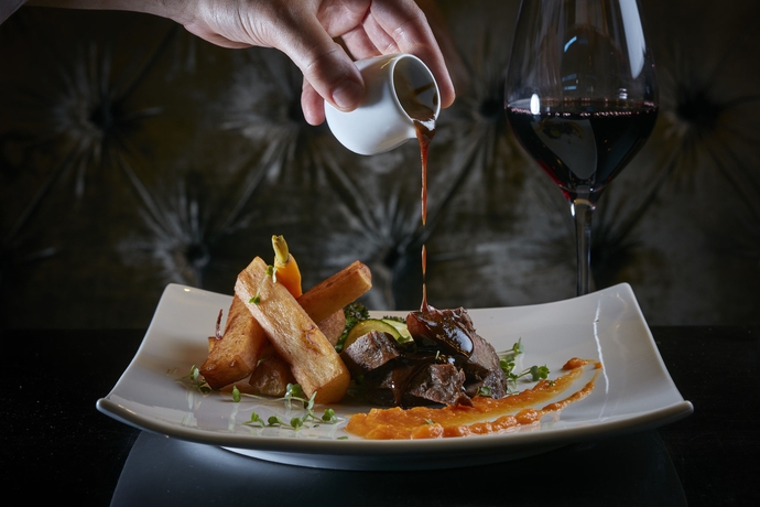 Imagen del bar/restaurante del Hotel The Queen's Gate. Foto 9