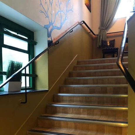 Imagen de los interiores del Hotel The Queens Hostel. Foto 8