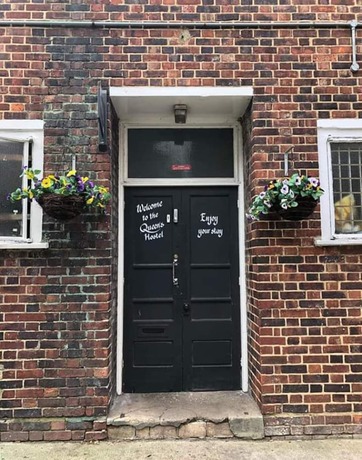 Imagen general del Hotel The Queens Hostel. Foto 3