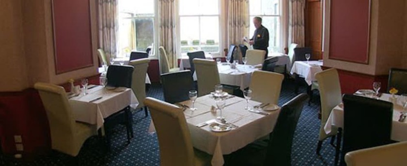 Imagen del bar/restaurante del Hotel The Queen's Hotel. Foto 4