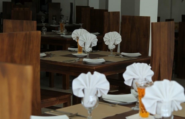 Imagen del bar/restaurante del Hotel The Queensburry City. Foto 5