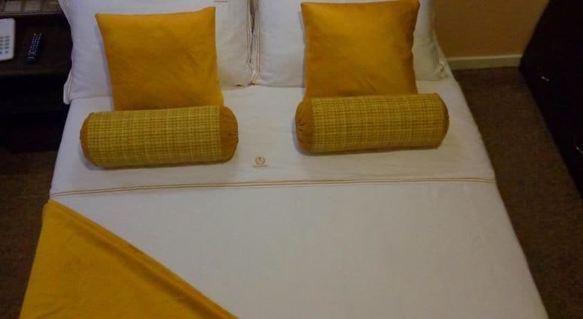 Imagen de la habitación del Hotel The Queensburry City. Foto 13
