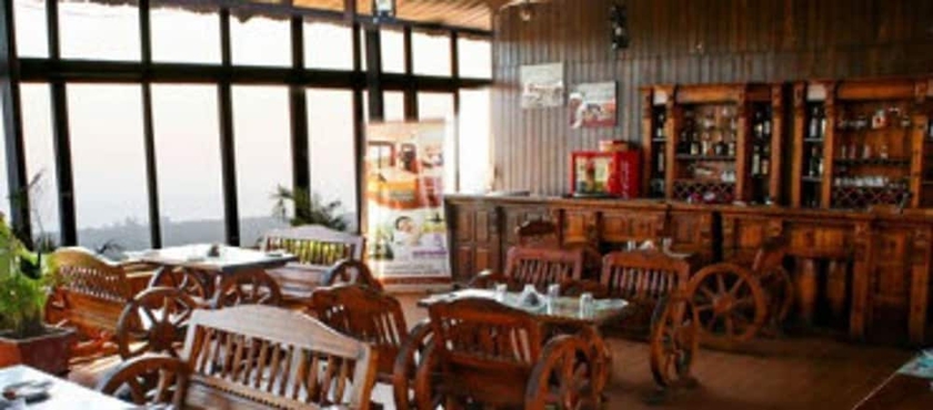 Imagen del bar/restaurante del Hotel The Queeny. Foto 3