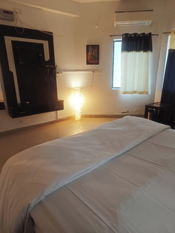 Imagen de la habitación del Hotel The Quila Camps and Resort. Foto 8