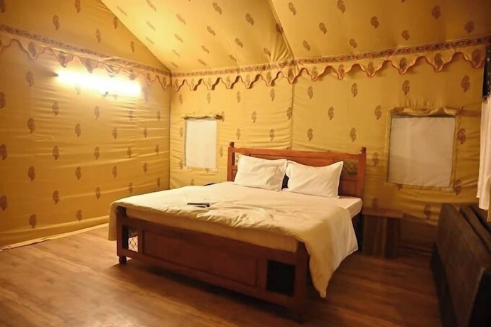 Imagen de la habitación del Hotel The Quila Camps and Resort. Foto 15