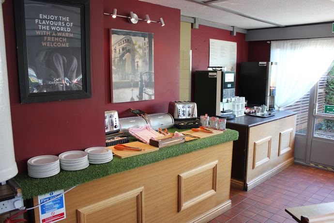 Imagen del bar/restaurante del Hotel The Raceby Hotel, Doncaster South Yorkshire, Part of the AG Collection. Foto 5
