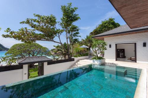 Imagen de los interiores del Hotel The Racha. Foto 21