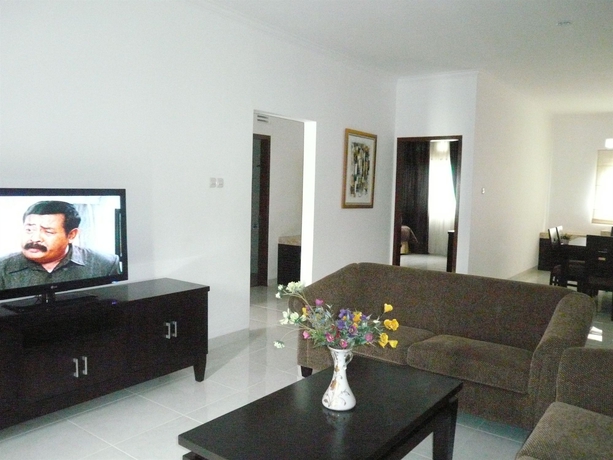 Imagen de los interiores del Hotel The Radiant Villa's and Function Hall. Foto 6