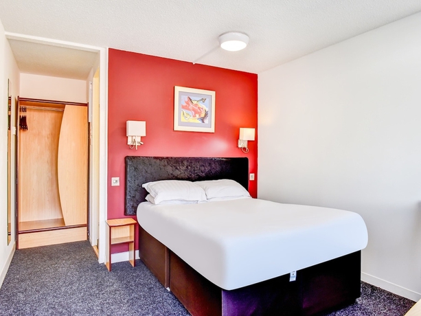 Imagen de la habitación del Hotel The Rafiya. Foto 4