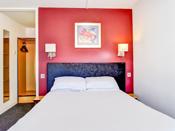Imagen de la habitación del Hotel The Rafiya. Foto 11