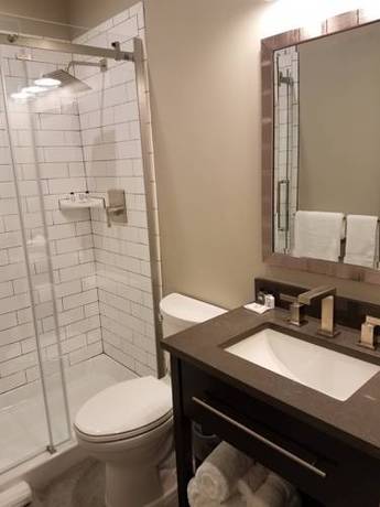 Imagen de la habitación del Hotel The Railroad Inn. Foto 2