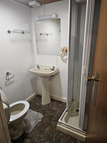 Imagen de la habitación del Hotel The Railway. Foto 15