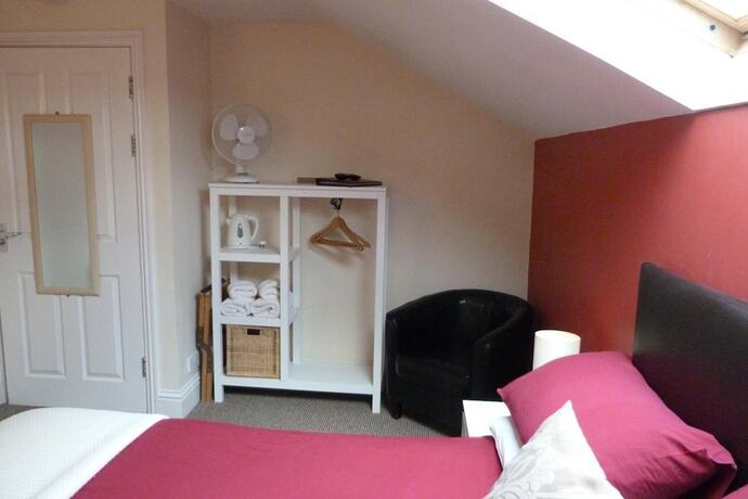 Imagen de la habitación del Hotel The Railway Inn. Foto 15