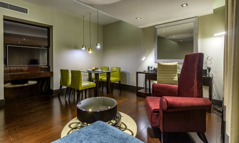 Imagen de la habitación del Hotel The Raintree Dhaka. Foto 3