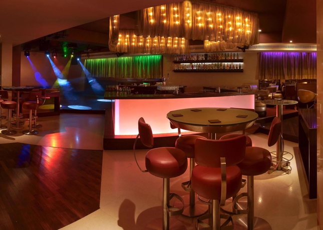 Imagen del bar/restaurante del Hotel The Raintree, St. Mary's Road. Foto 5