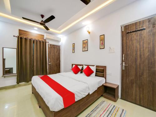 Imagen de la habitación del Hotel The Raisina. Foto 20