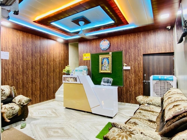 Imagen de los interiores del Hotel The Raman Palace - A Budget. Foto 10
