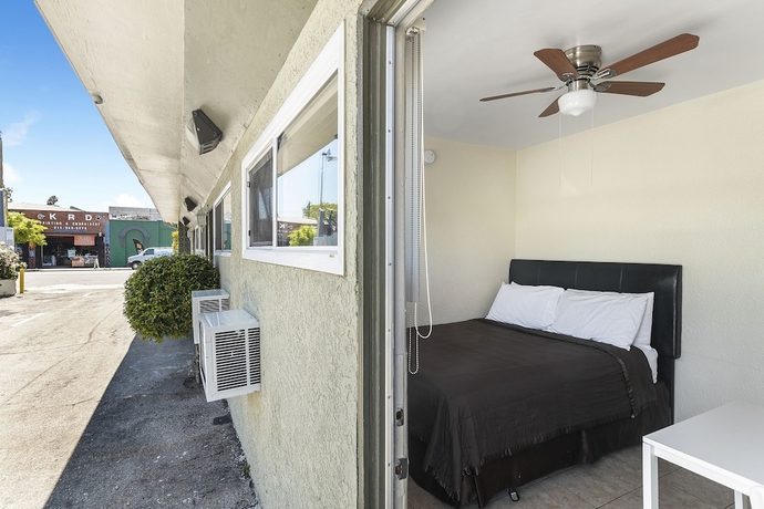 Imagen de los interiores del Hotel The Ramona Inn. Foto 18