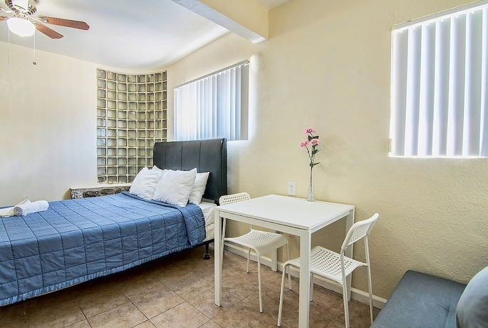 Imagen de la habitación del Hotel The Ramona Inn. Foto 5