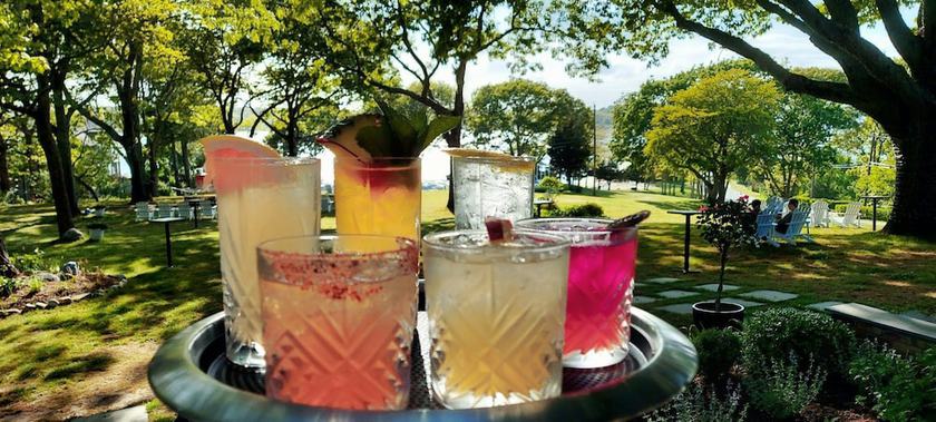 Imagen del bar/restaurante del Hotel The Rams Head Inn. Foto 8