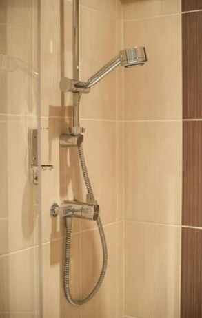 Imagen de la habitación del Hotel The Ranald. Foto 7