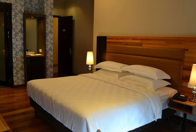 Imagen de la habitación del Hotel The Ranee Boutique Suites. Foto 4