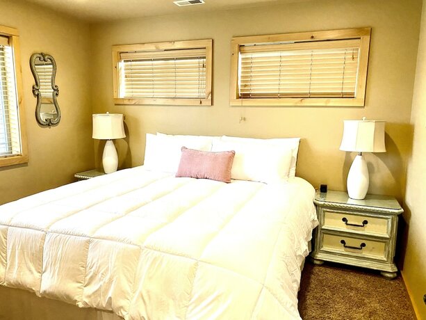 Imagen de la habitación del Hotel The Raspberry Garden Luxury and Suites. Foto 17