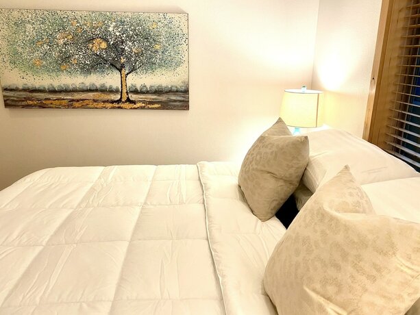 Imagen de la habitación del Hotel The Raspberry Garden Luxury and Suites. Foto 19