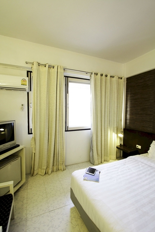 Imagen de la habitación del Hotel The Ratchathani. Foto 14