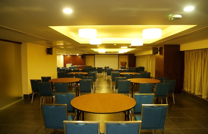 Imagen de los interiores del Hotel The Raviz Calicut. Foto 17