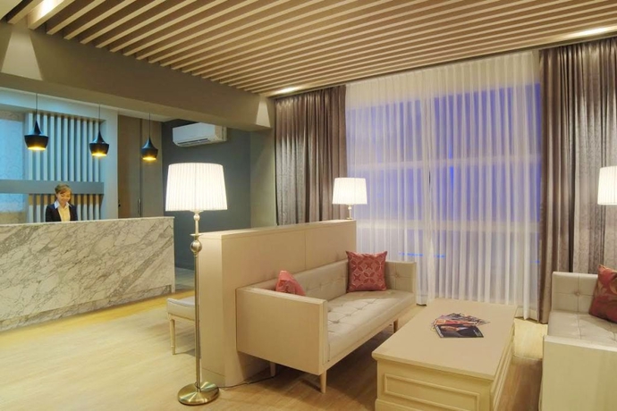 Imagen general del Hotel The Raya Surawong Bangkok. Foto 4