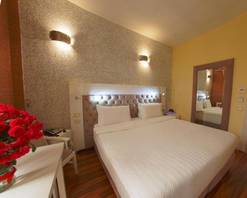 Imagen general del Hotel The Red Bricks, Shkoder. Foto 4