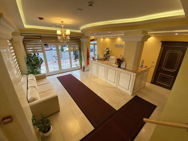 Imagen de los interiores del Hotel The Red Bricks, Shkoder. Foto 17