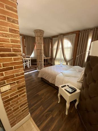 Imagen de la habitación del Hotel The Red Bricks, Shkoder. Foto 2