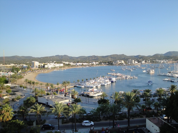 Imagen de los exteriores del Hotel The Red By Ibiza Feeling - Adults Only. Foto 8