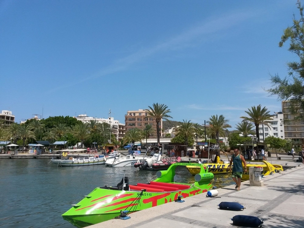 Imagen de los exteriores del Hotel The Red By Ibiza Feeling - Adults Only. Foto 11