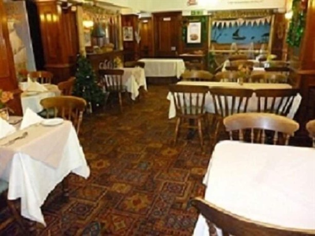 Imagen del bar/restaurante del Hotel The Red Lion, Spalding. Foto 8