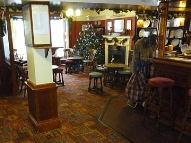 Imagen del bar/restaurante del Hotel The Red Lion, Spalding. Foto 10