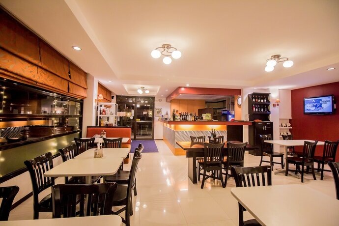 Imagen general del Hotel The Red Palm Suites And Restaurant. Foto 5