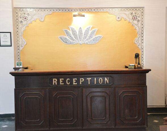 Imagen de los interiores del Hotel The Red Pier By Downtown Udaipur. Foto 38