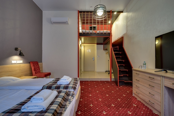 Imagen de la habitación del Hotel The Red, Tsentralny. Foto 8