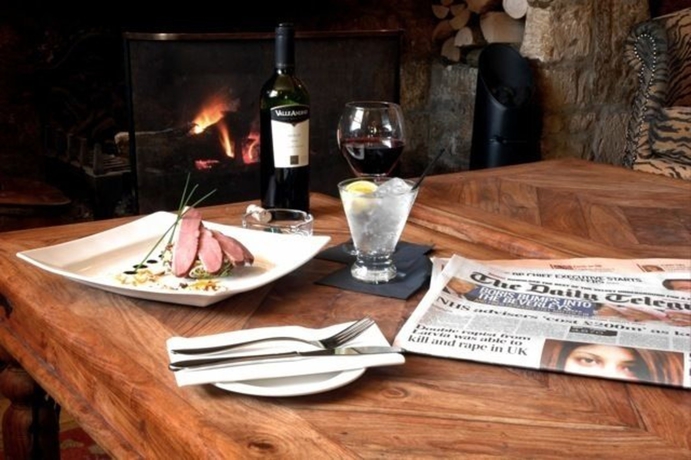 Imagen del bar/restaurante del Hotel The Redesdale. Foto 4