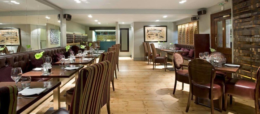 Imagen del bar/restaurante del Hotel The Redesdale. Foto 7