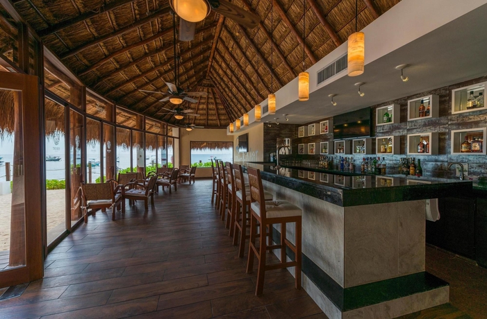 Imagen de los exteriores del Hotel The Reef Coco Beach and Spa- Optional All Inclusive. Foto 8