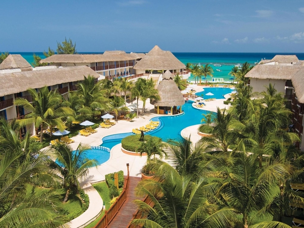 Imagen de los exteriores del Hotel The Reef Coco Beach and Spa- Optional All Inclusive. Foto 9