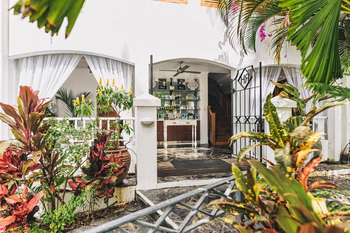 Imagen de los interiores del Hotel The Reef House Adults Retreat. Foto 9