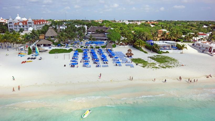 Imagen de los exteriores del Hotel The Reef Playacar Resort and Spa - Optional All Inclusive. Foto 9