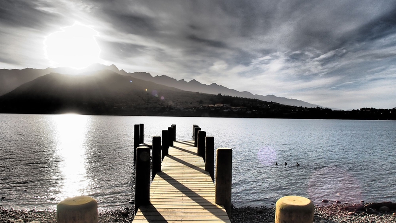 Imagen de los exteriores del Hotel The Rees and Luxury Apartments. Foto 8